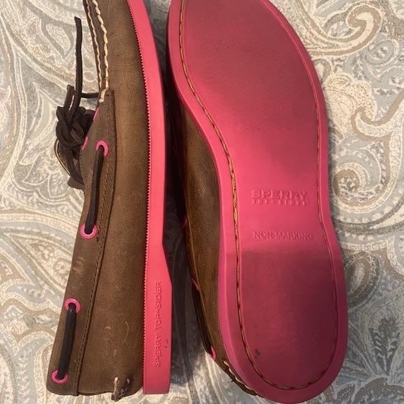 Sperry’s - Picture 2 of 3